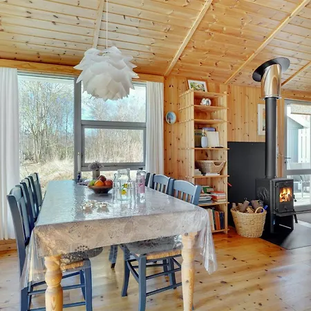 Σπίτι διακοπών Valda - 800m From The Sea By Interhome *
